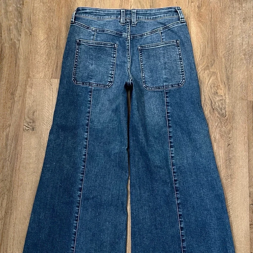 Free People We The Free Wide Leg Jeans Low Rise Raw Hem Front Patch Pockets 30 R